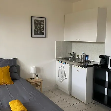 Studio Central, Proche De Paris Et Disney, Gagny. Apartamento